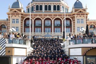 全球发布 | BSN荷兰商学院2019全球毕业典礼在荷兰海牙举行